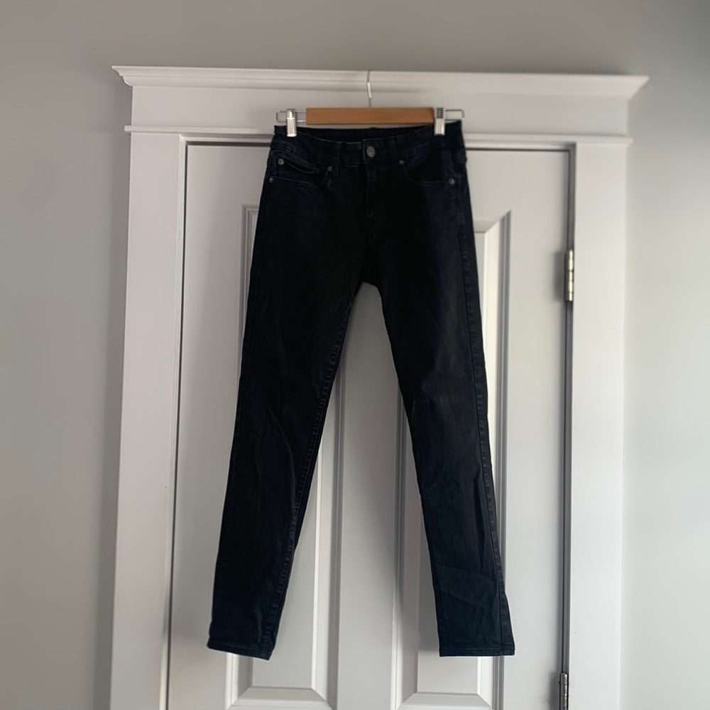 American Eagle black slim flex jeans size 28/30